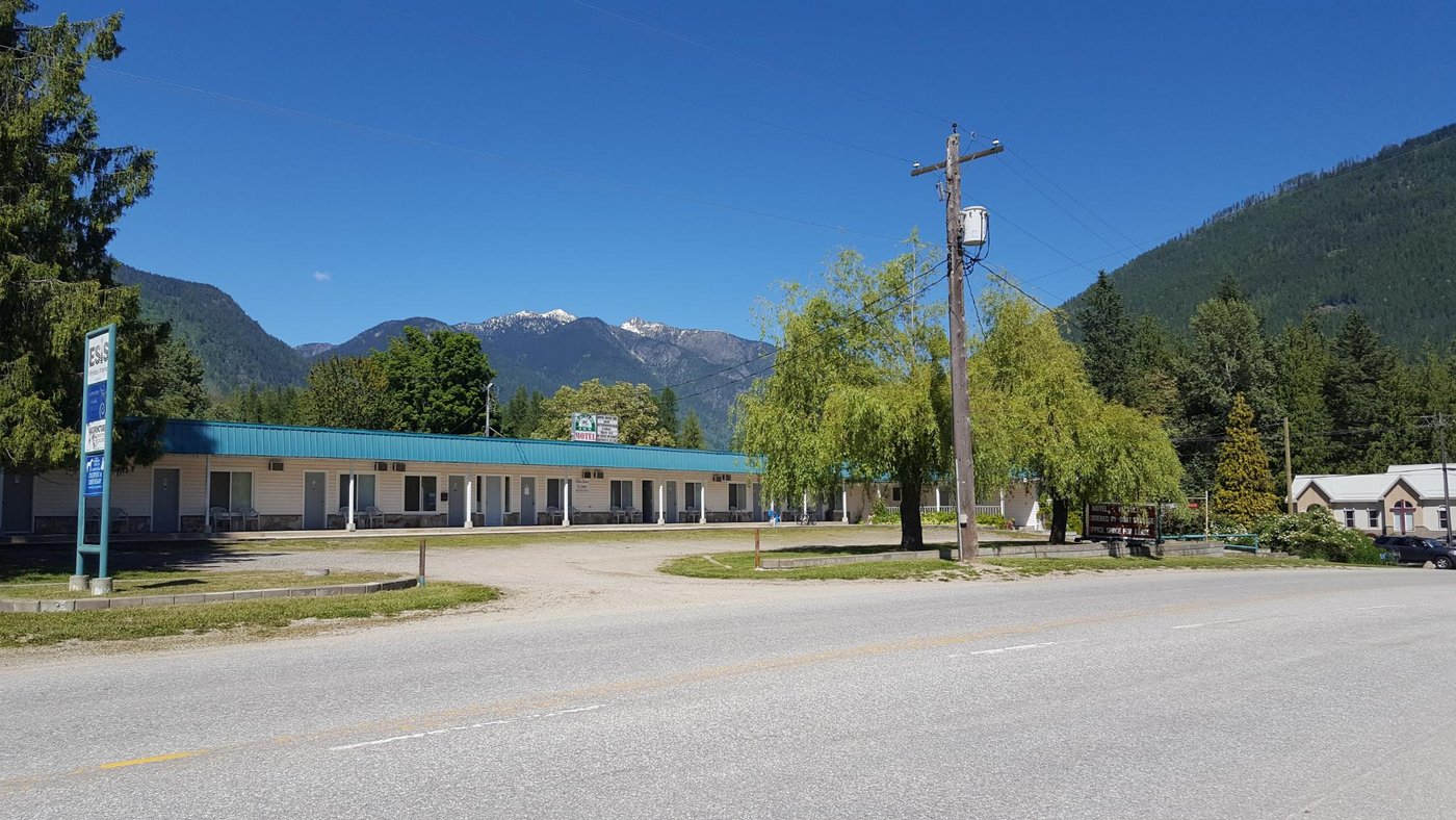 Crawford Bay Inn British Columbia Canada