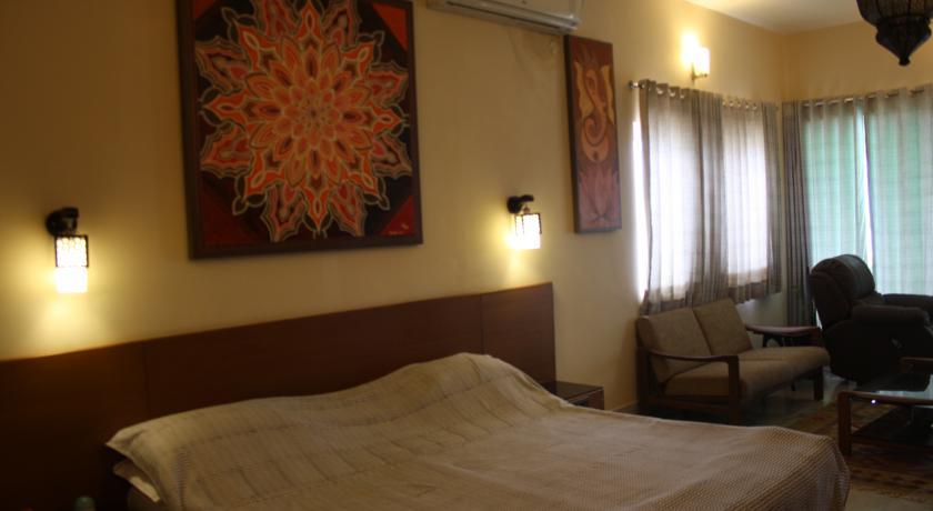 Hotel photo 1 of Ivy Suites.