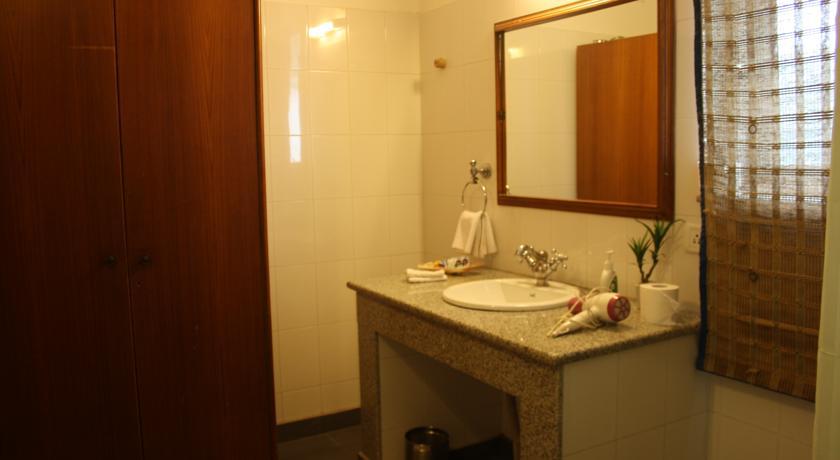 Hotel photo 3 of Ivy Suites.