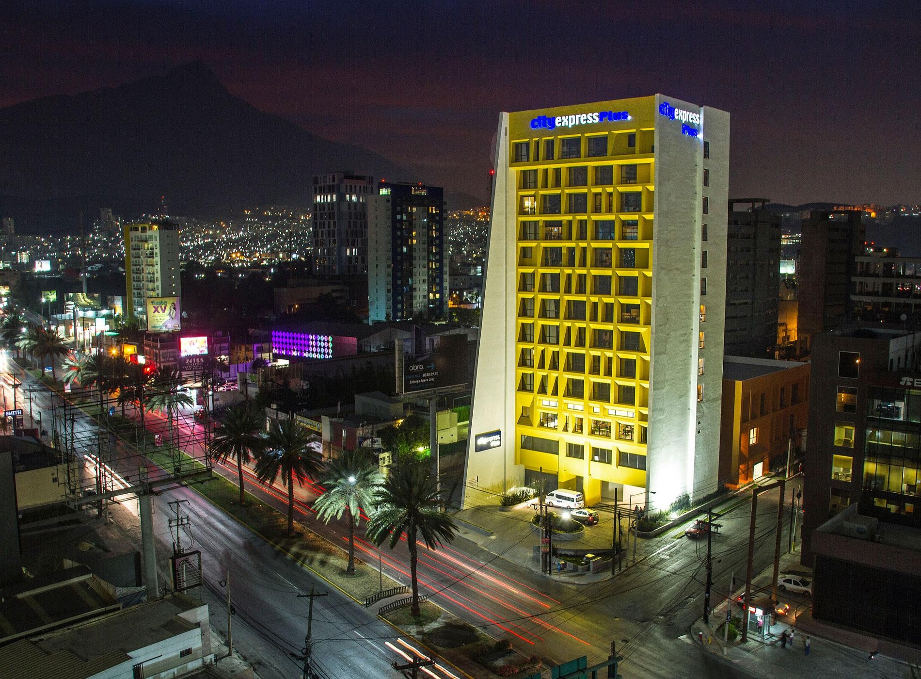 City Express Plus by Marriott Monterrey Galerias image