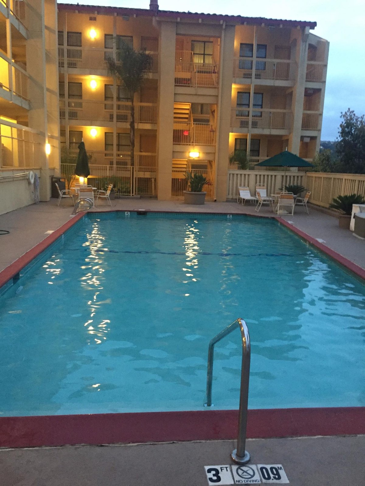 La Quinta Inn by Wyndham San Diego - Miramar Pool Pictures & Reviews ...