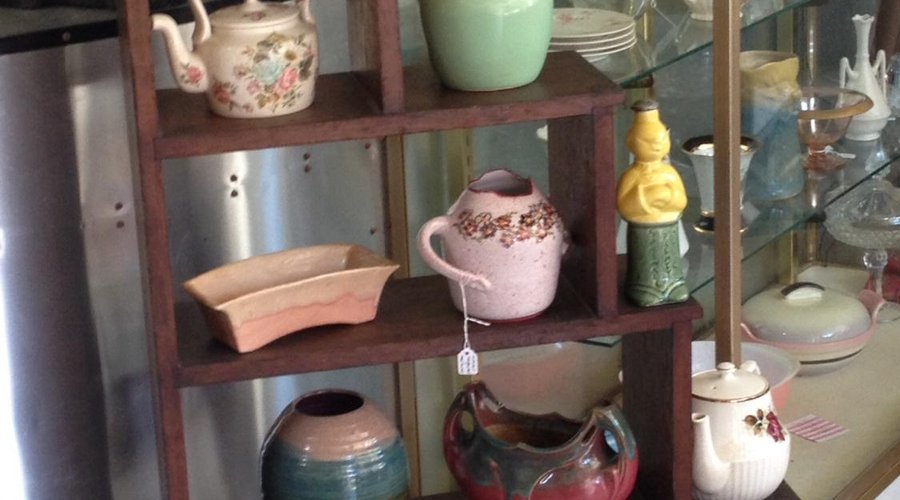 Tea pots, pottery