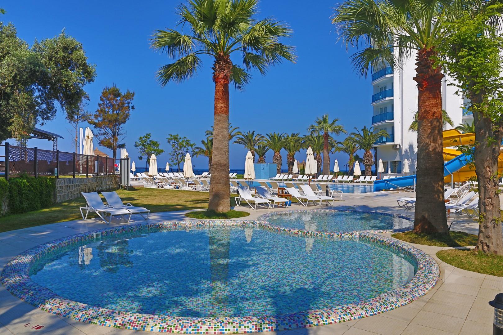 Hotel photo 1 of Le Bleu Hotel & Resort.