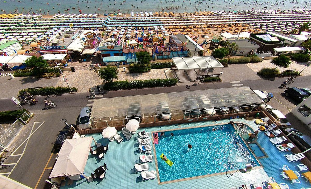 HOTEL ARIZONA RICCIONE (Риччоне) - отзывы, фото и сравнение цен -  Tripadvisor