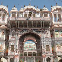 Front Facade of the iconic Dwarkadheesh Temple