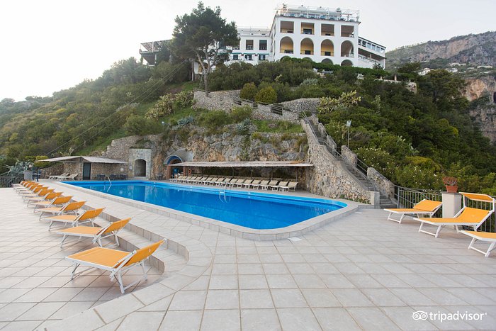 vandfald Lada lære HOTEL BELVEDERE - Prices & Resort Reviews (Italy/Amalfi Coast - Conca dei  Marini)