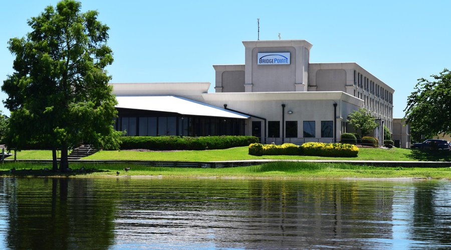 Bridge Pointe Hotel
