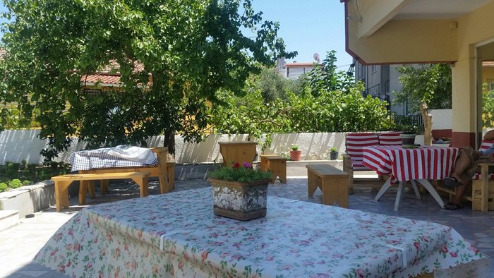 LAMER PANSIYON - Motel Reviews (Burhaniye, Türkiye)