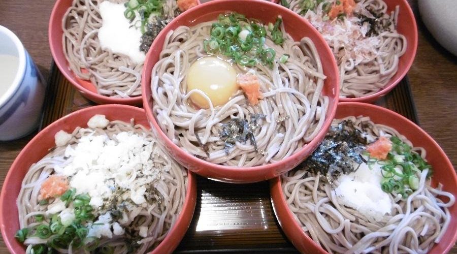 五色割子そば