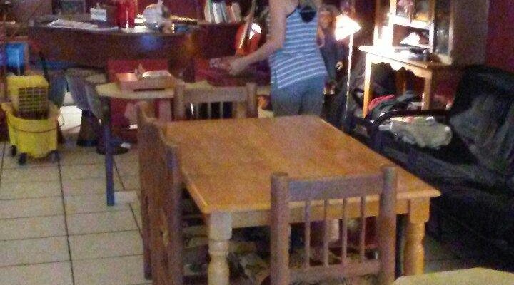 El Hueso de Fraile. coffee, music & tea