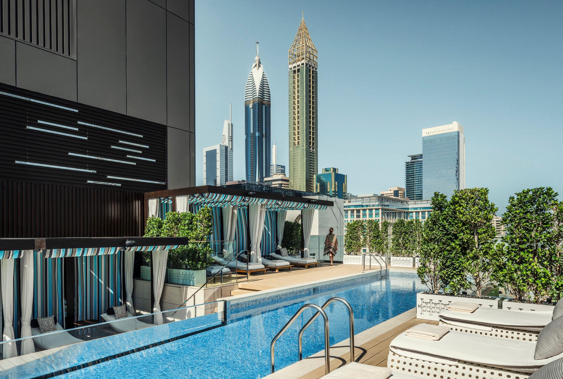 Four Seasons Hotel Dubai International Financial Centre Pool: Pictures ...