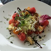 Tomato & mozzarella salad