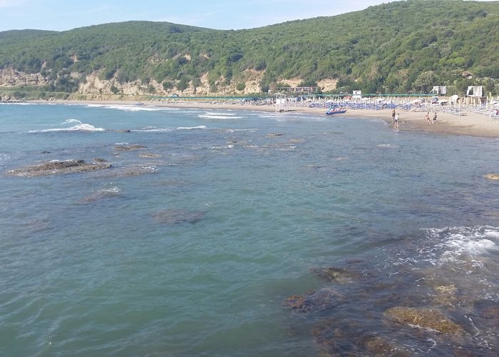 Gjenerali Beach (Plazhi i Gjeneralit)