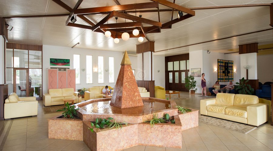 Lobby at the Hotel Luar