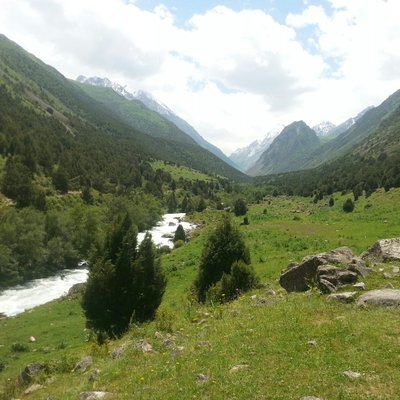 Alamedin Gorge