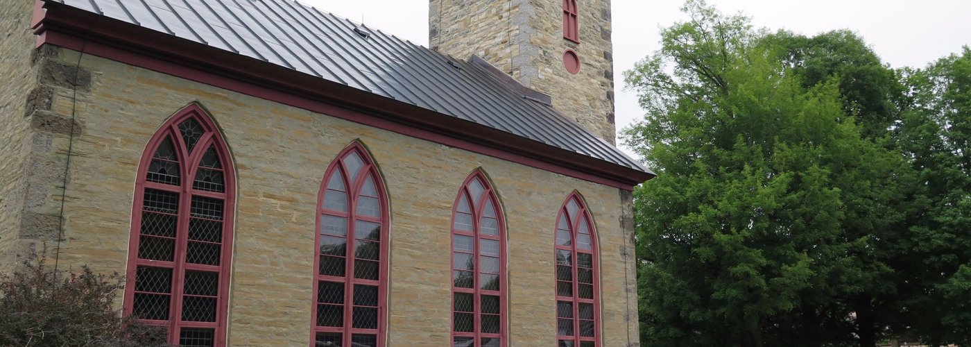 Côté de l'église