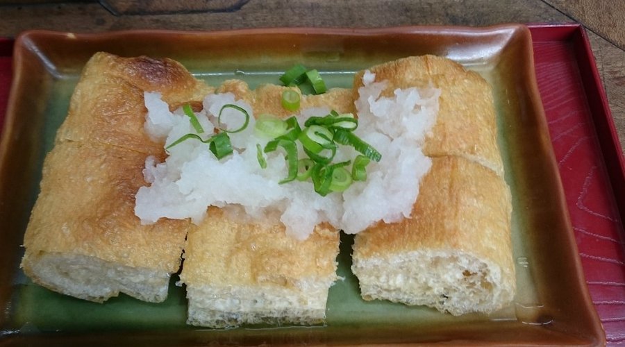 ぼけあげに大根おろしとネギ。これに醤油をちょろっとかけていただきます