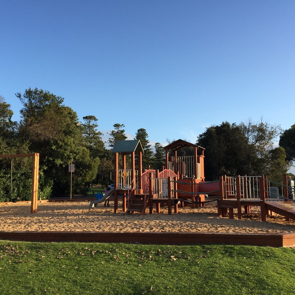 Lake Pertobe Adventure Playground (Warrnambool): All You Need to Know