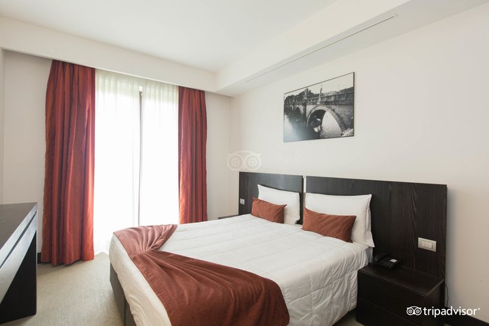 Quality Hotel Excel Roma Ciampino Rooms: Pictures & Reviews - Tripadvisor