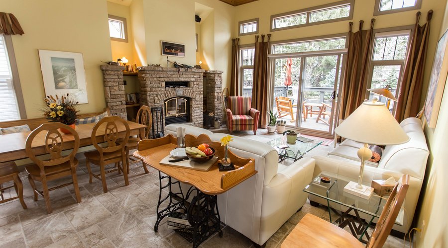 Living Room at the Buffaloberry Bed and Breakfast