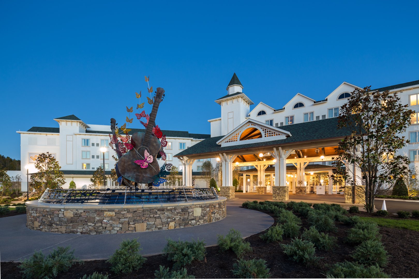 Hotel photo 3 of Dollywood's DreamMore Resort & Spa.