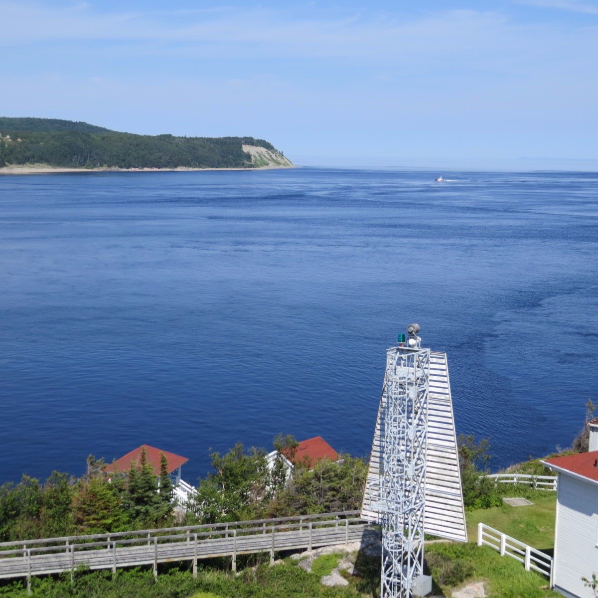 CENTRE D’INTERPRETATION ET D’OBSERVATION DE POINTENOIRE (Baie Sainte