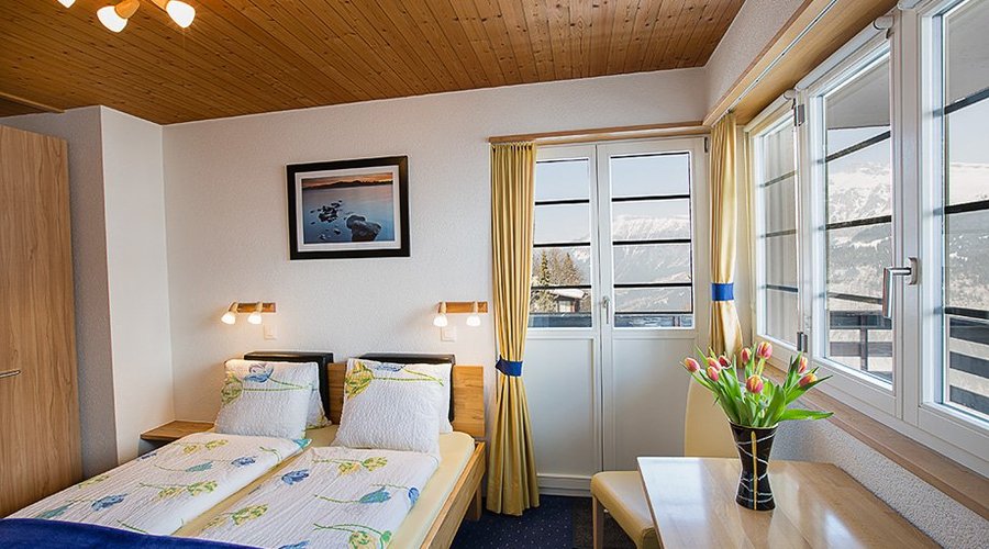 Corner double room