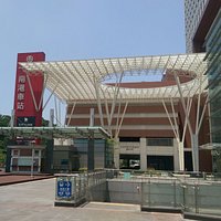 Citylink Nangang sits on top of Nangang MRT and High Speed Railway Nangang stations