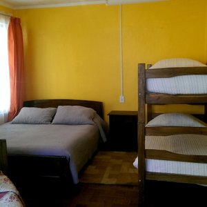 Habitación cuadruple con baño privado