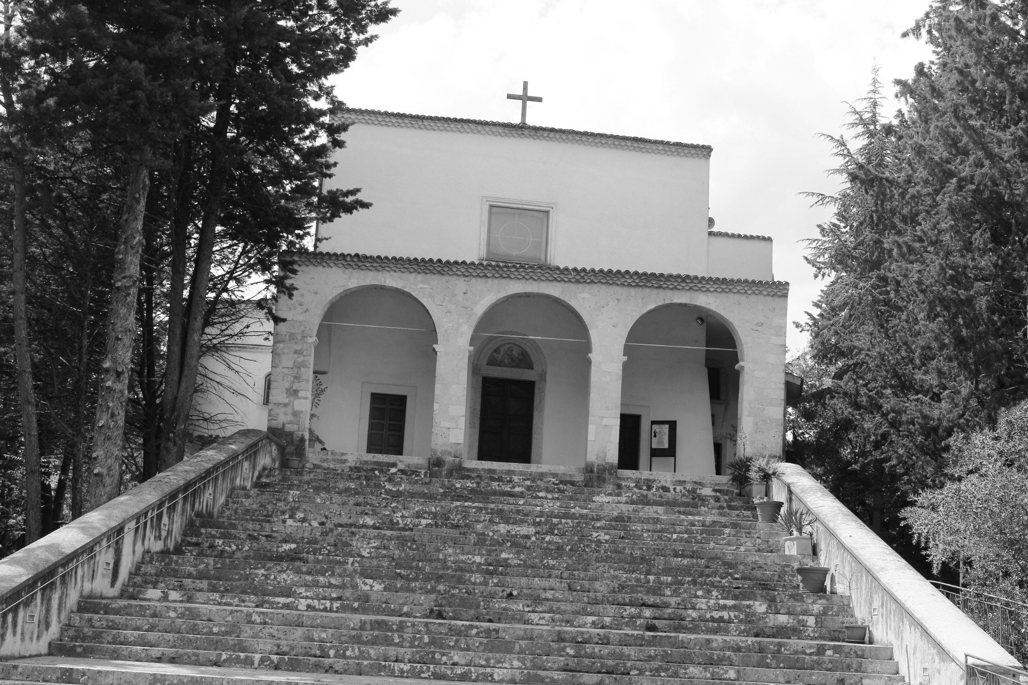 Chiesa Dei Santi Cosma E Damiano (Isernia) - Tripadvisor