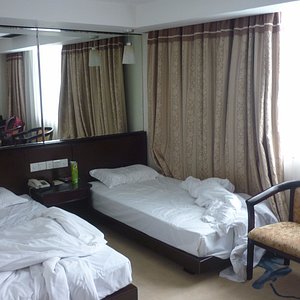 Room 402