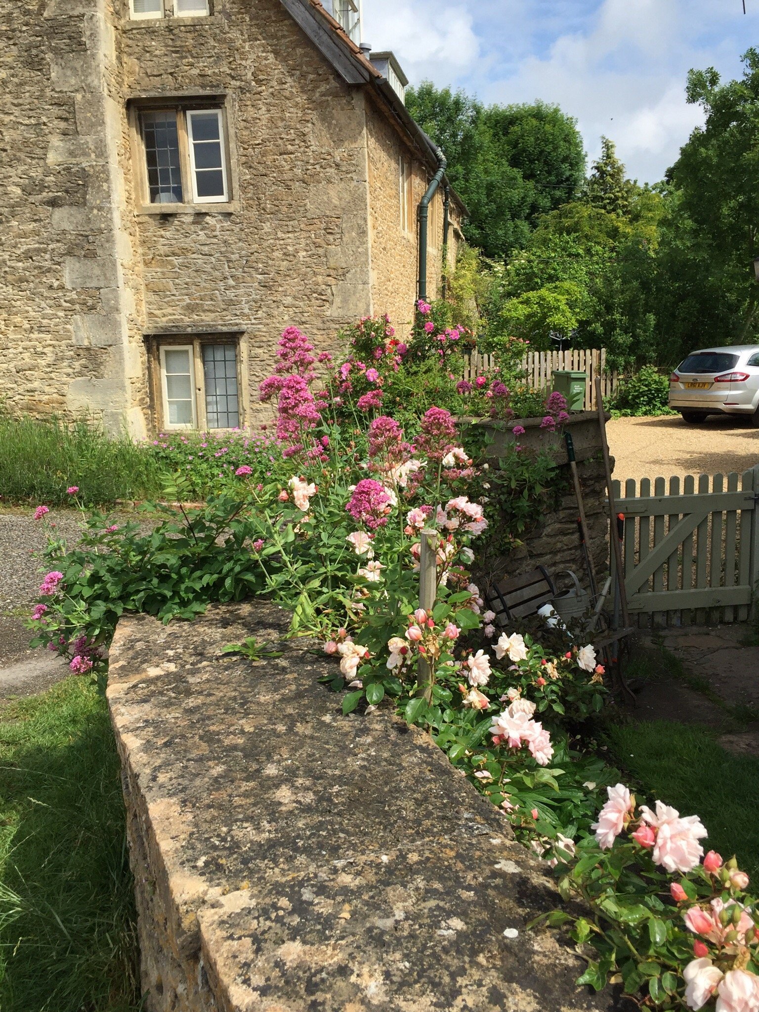 CLUBHOUSE COTTAGE - Prices & B&B Reviews (Lacock, England)