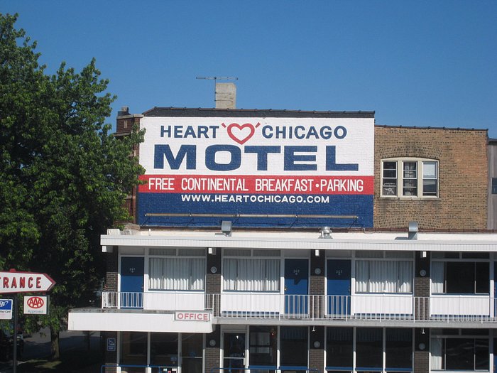 Heart O Chicago Motel ?w=700&h= 1&s=1