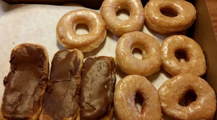 LONGS BAKERY, Indianapolis - 2301 E Southport Rd - Restaurant Reviews, Photos & Phone Number - Tripadvisor