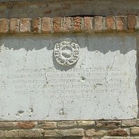 Lapide marmorea
