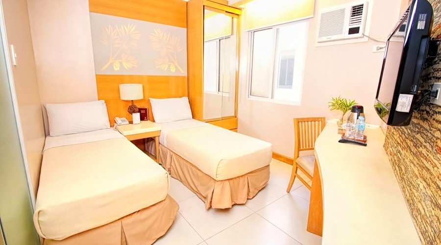 Standard Twin Room 02