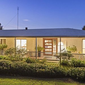Eden Lodge