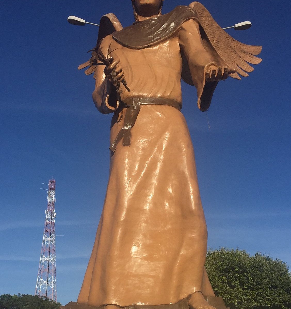 Estatua Anjo Gabriel 1 Metro De Resina E Pó De Mármore