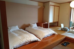 客室 & スイート