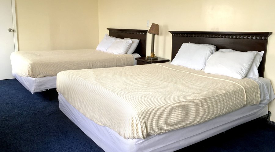 Standard Room with Two Beds
