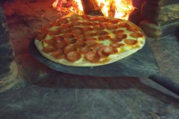 Pizza com borda de cheddar 🍕😁 - Picture of Pizzaria Fratello, Bertioga -  Tripadvisor