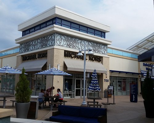 Nats store opens at National Harbor - WTOP News