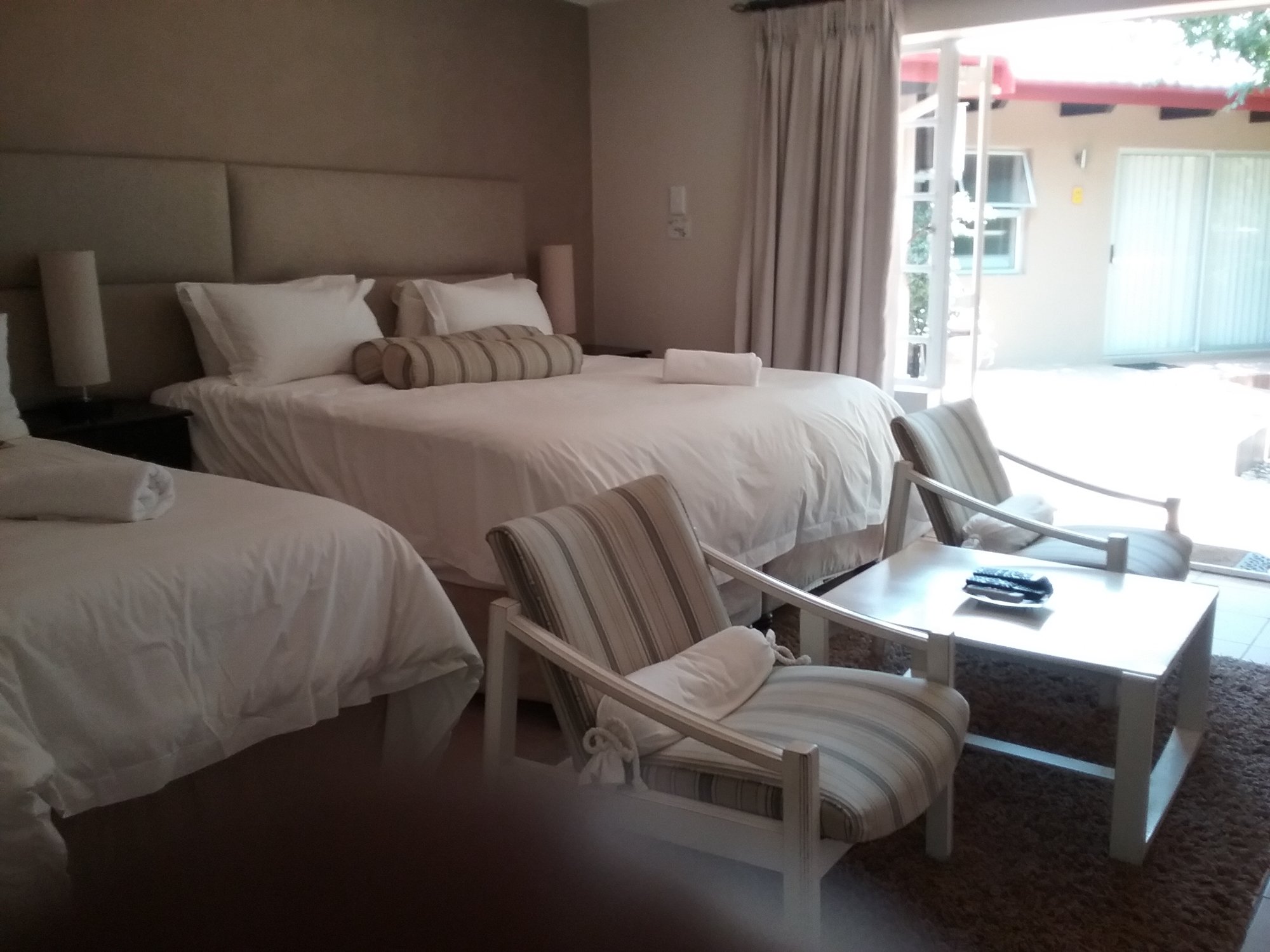 Hotel photo 18 of iLawu Guest Lodge.