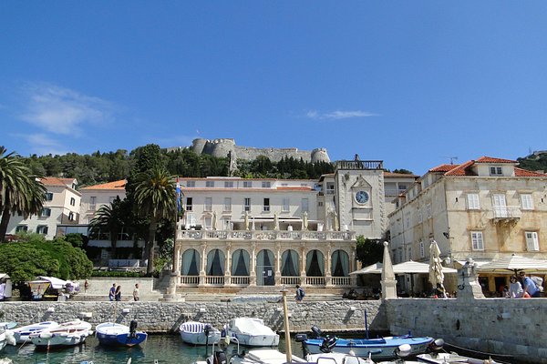 This is an 'average' place to stay full of the drunken 20's crowd - Review  of Luka's Lodge, Hvar, Croatia - Tripadvisor