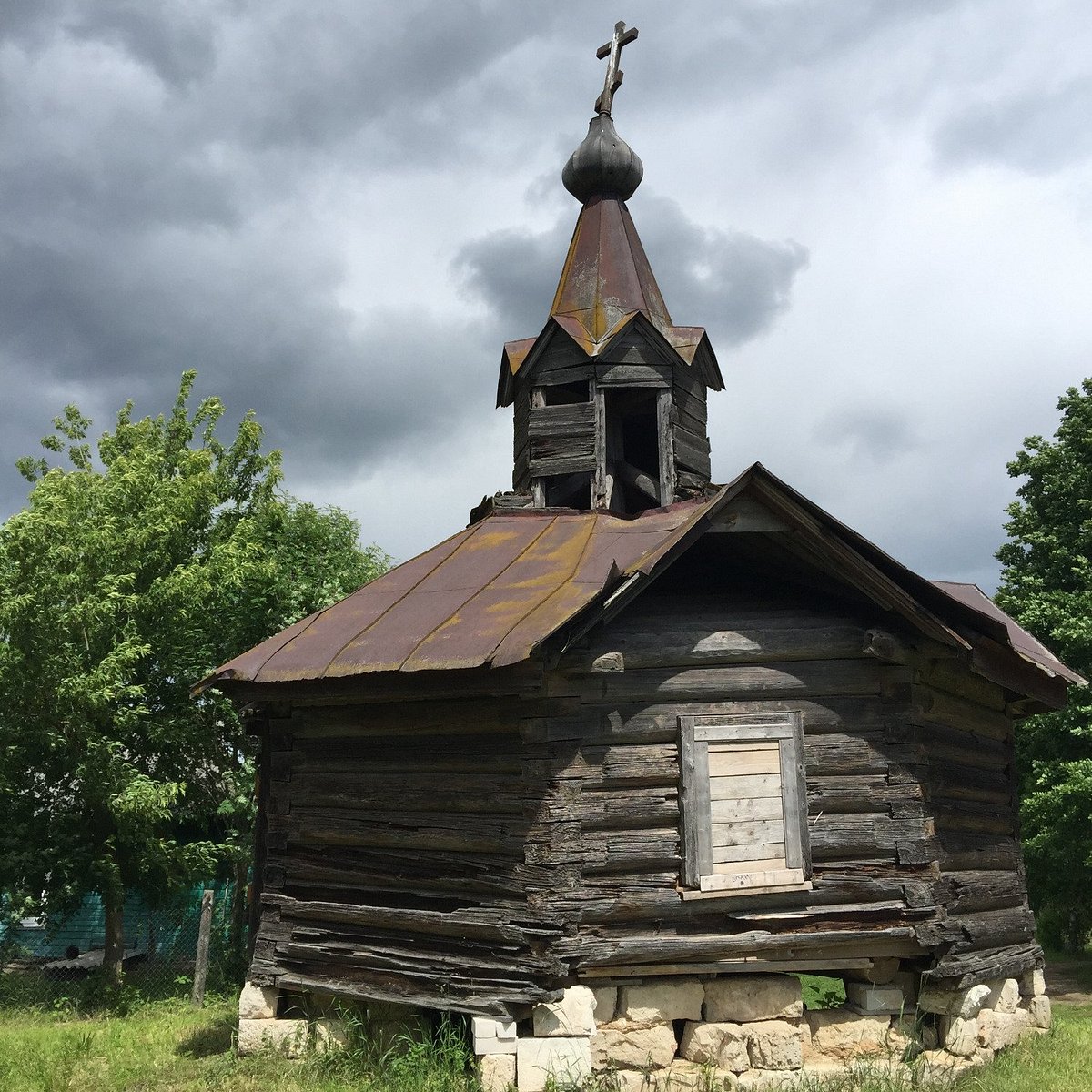 Часовня ильи пророка. Храм в родне Старицкого района Тверской обл. Село родня Старицкого района Церковь. Родня (село).