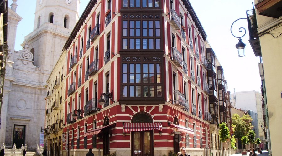 hotel atrio valladolid junto a la catedral