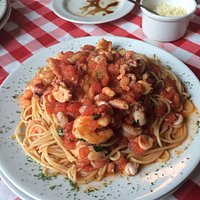El mejor restaurante italiano en el que he estado.
Recomiendo la pasta a la marinera. Sin duda