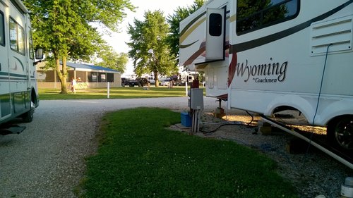 Escape To Nature’s Playground: Your Guide To Illinois Kamper Kompanion Campground