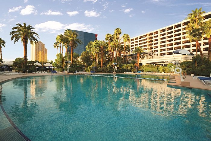 Cabana's at the pool - Picture of Flamingo Las Vegas - Tripadvisor