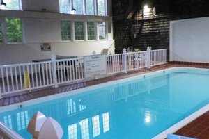 Pool & Beach